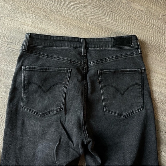 Levi's Premium Denim Black Skinny Jeans with Black Tab - Picture 5 of 10
